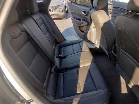 Used 2025 Chevrolet Trax RS w/ Driver Confidence Package image 17