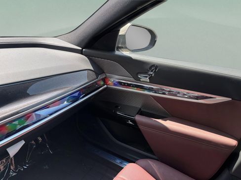 New 2026 BMW 760i xDrive w/ Executive Package AWD/4WD image 11
