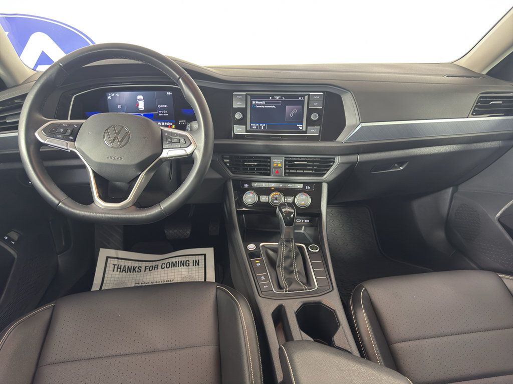 Used 2022 Volkswagen Jetta SE FWD image 33