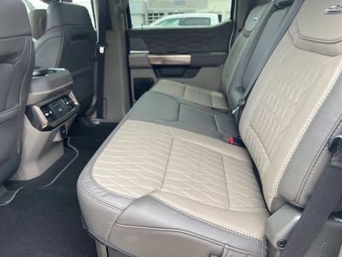 New 2026 Ford F350 Platinum w/ Platinum Plus Package AWD/4WD image 8