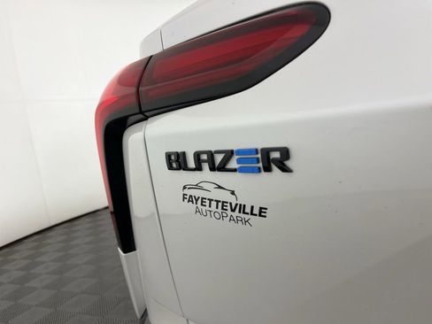 New 2025 Chevrolet Blazer EV RS w/ Super Cruise Package image 3