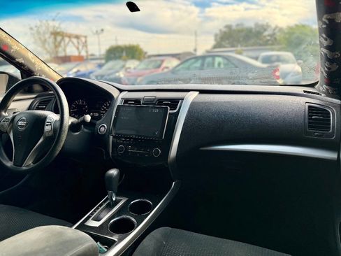 Used 2014 Nissan Altima 2.5 S image 15