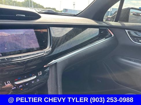 Used 2021 Cadillac XT6 Premium Luxury FWD image 19