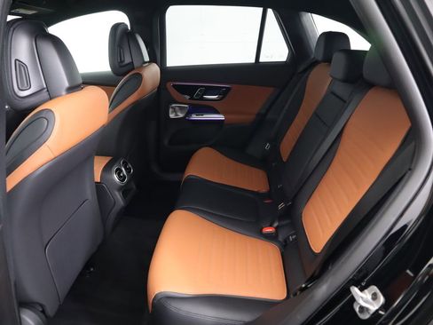 Certified 2025 Mercedes-Benz GLC 300 image 22