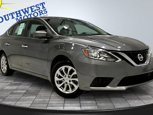 Used 2018 Nissan Sentra SV image 3