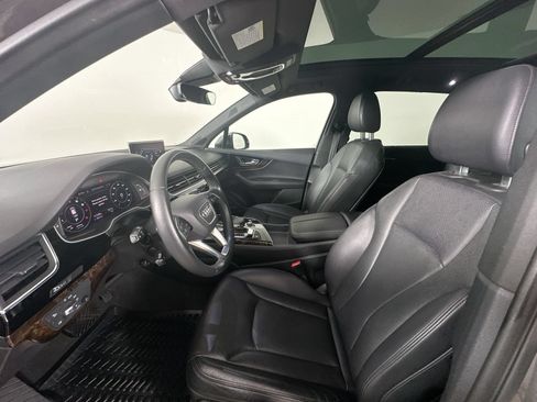 Used 2019 Audi Q7 3.0T Premium Plus w/ Premium Plus Package AWD/4WD image 32