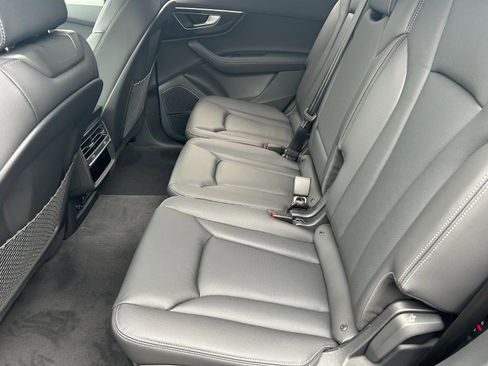New 2026 Audi Q7 Premium Plus image 18