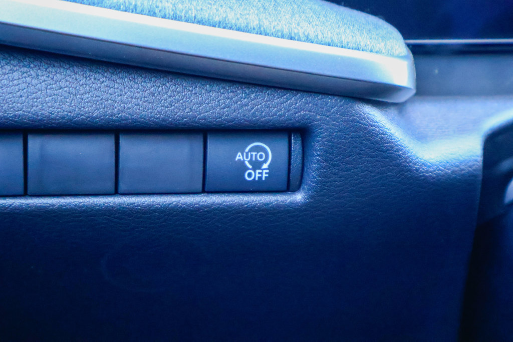 New 2027 Nissan Kicks SV FWD image 15