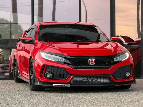 Used 2017 Honda Civic Type R image 18
