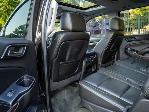 Used 2015 GMC Yukon XL SLT w/ Open Road Package RWD image 13