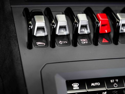 Used 2022 Lamborghini Huracan STO image 29