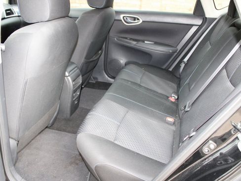 Used 2019 Nissan Sentra SR image 5