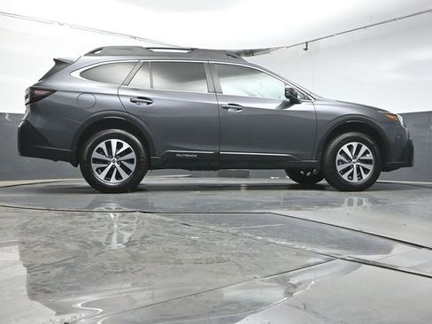 Used 2020 Subaru Outback Premium AWD/4WD image 39