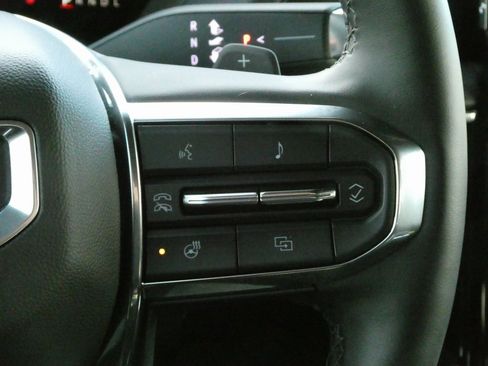 Certified 2025 GMC Yukon Denali image 14