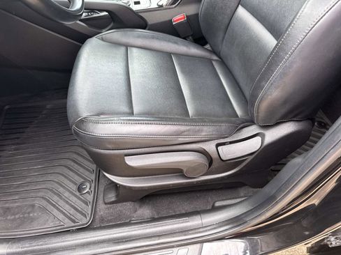 Used 2023 Kia Telluride LX image 16