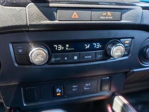 Used 2023 Nissan Frontier PRO-4X w/ Technology Package AWD/4WD image 27