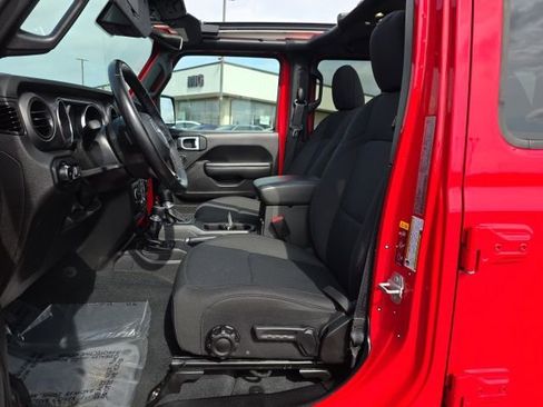 Used 2023 Jeep Wrangler Unlimited Sport w/ Sun And Sound Package AWD/4WD image 16