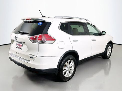 Used 2014 Nissan Rogue SV AWD/4WD image 16