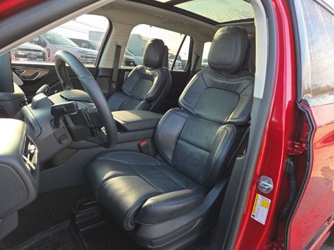 Used 2025 Lincoln Aviator Reserve w/ Equipment Group 201A image 11