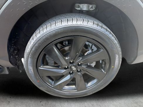 Used 2024 Hyundai Santa Cruz Night AWD/4WD image 45
