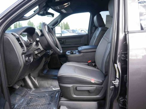 New 2026 RAM 3500 Tradesman w/ Chrome Appearance Group A image 32