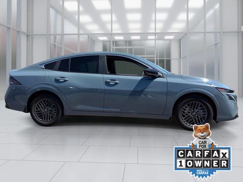 Used 2026 Nissan Sentra SV w/ SV Convenience Package FWD image 6