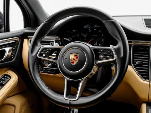 Used 2018 Porsche Macan image 14