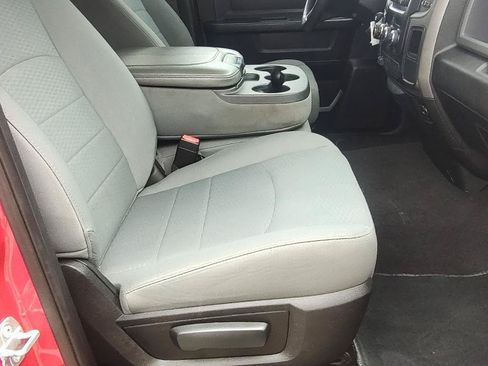 Used 2019 RAM 1500 Express w/ Express Value Package AWD/4WD image 22