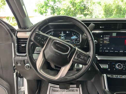 Used 2024 GMC Sierra 2500 Denali w/ Technology Package AWD/4WD image 21