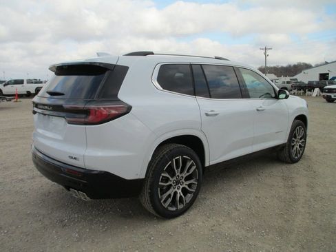 New 2026 GMC Acadia Denali Ultimate image 5
