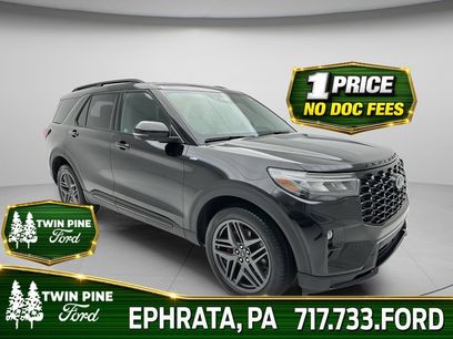 Used 2025 Ford Explorer ST-Line w/ ST-Line Street Pack