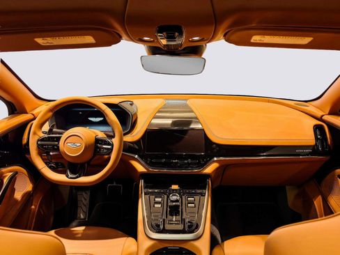 New 2026 Aston Martin DBX 707 image 30