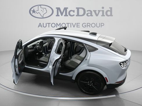Used 2025 Ford Mustang Mach-E GT AWD/4WD image 45