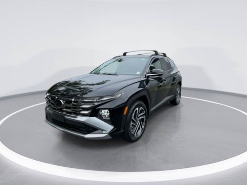 Used 2025 Hyundai Tucson Limited AWD/4WD image 4