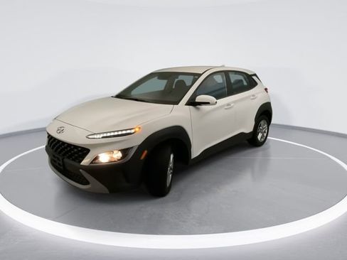 Used 2023 Hyundai Kona SE w/ Cargo Package AWD/4WD image 8