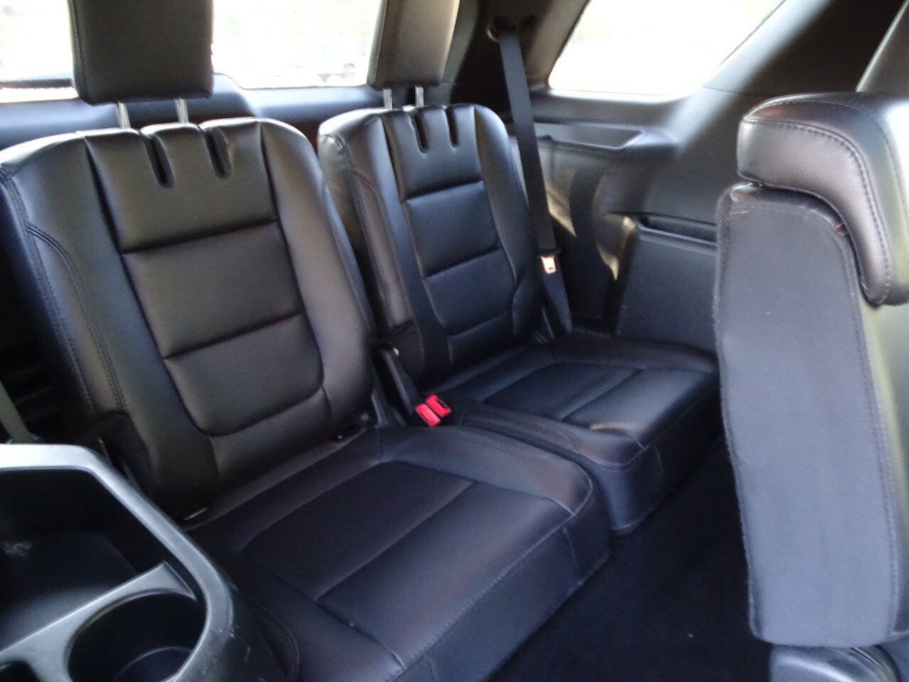 Used 2019 Ford Explorer AWD XLT w/ XLT Sport Appearance Package image 48