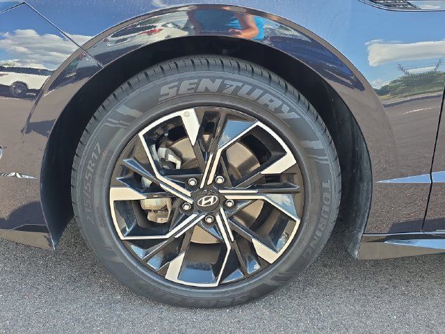 Used 2025 Hyundai Sonata SEL FWD image 9
