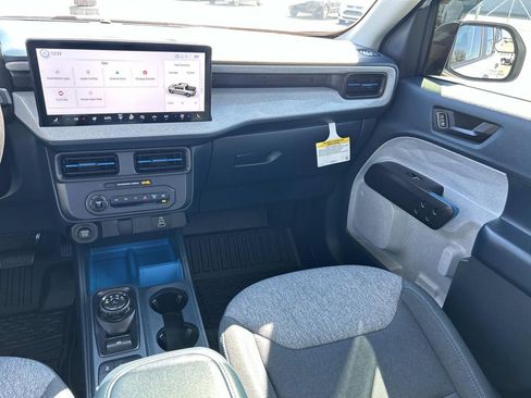 Used 2025 Ford Maverick XLT w/ XLT Luxury Package image 19