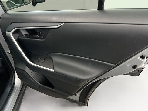 Used 2025 Toyota RAV4 LE image 31