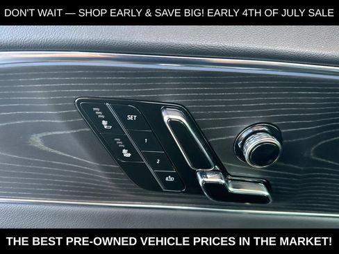 Used 2024 Cadillac Lyriq Luxury RWD image 13