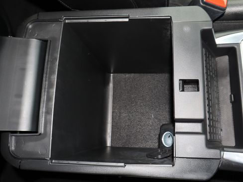 Used 2023 Ford Explorer Limited w/ Equipment Group 301A image 29