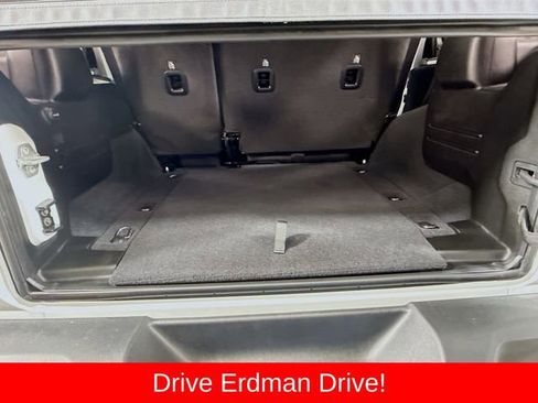 Used 2025 Jeep Wrangler Unlimited Sport AWD/4WD image 33
