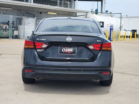 Used 2021 Nissan Altima 2.5 SV FWD image 6