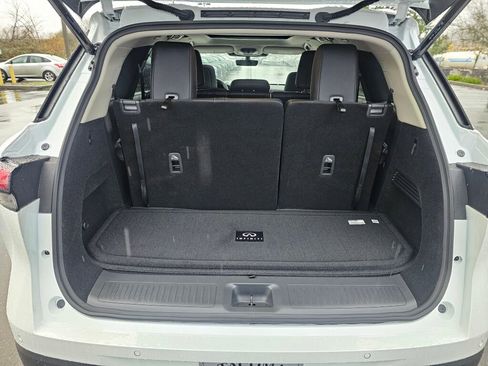 New 2026 INFINITI QX60 Luxe image 19