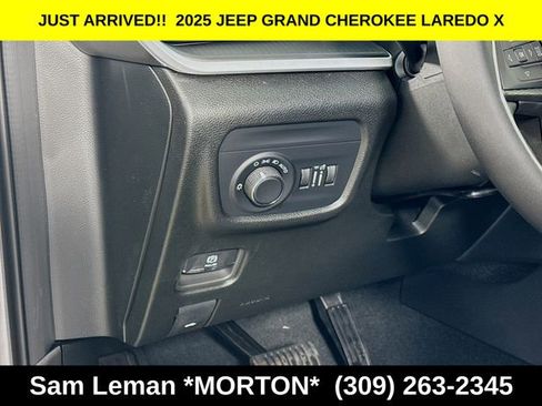 New 2025 Jeep Grand Cherokee Laredo X image 10