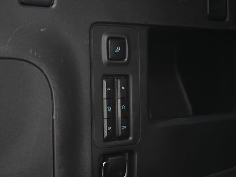 Used 2025 Ford Expedition Max Platinum AWD/4WD image 19