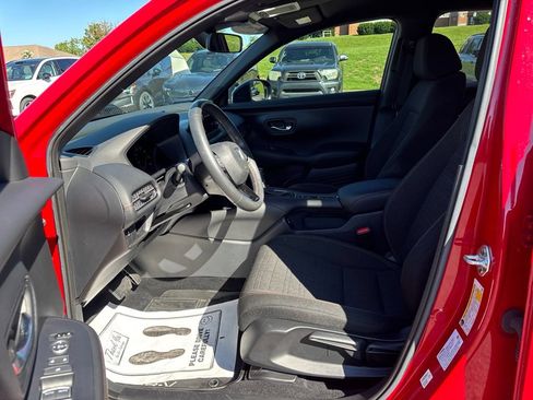 Used 2024 Honda HR-V Sport image 15
