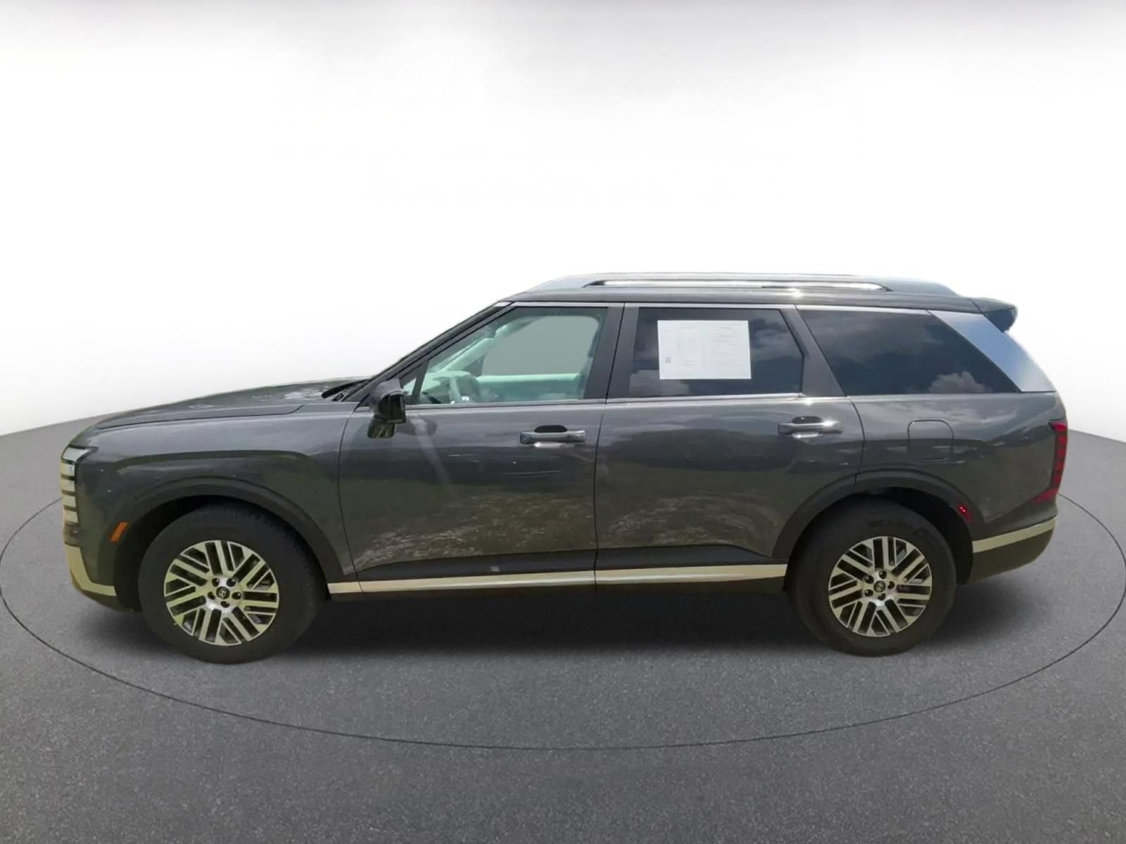 Used 2026 Hyundai Palisade SEL FWD image 8