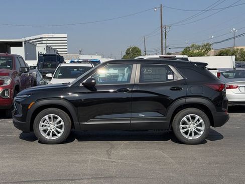 New 2026 Chevrolet TrailBlazer LS w/ LS Convenience Package FWD image 4
