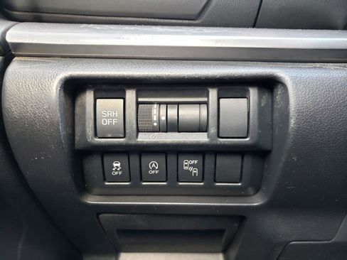 Used 2023 Subaru Crosstrek 2.5i Limited image 18